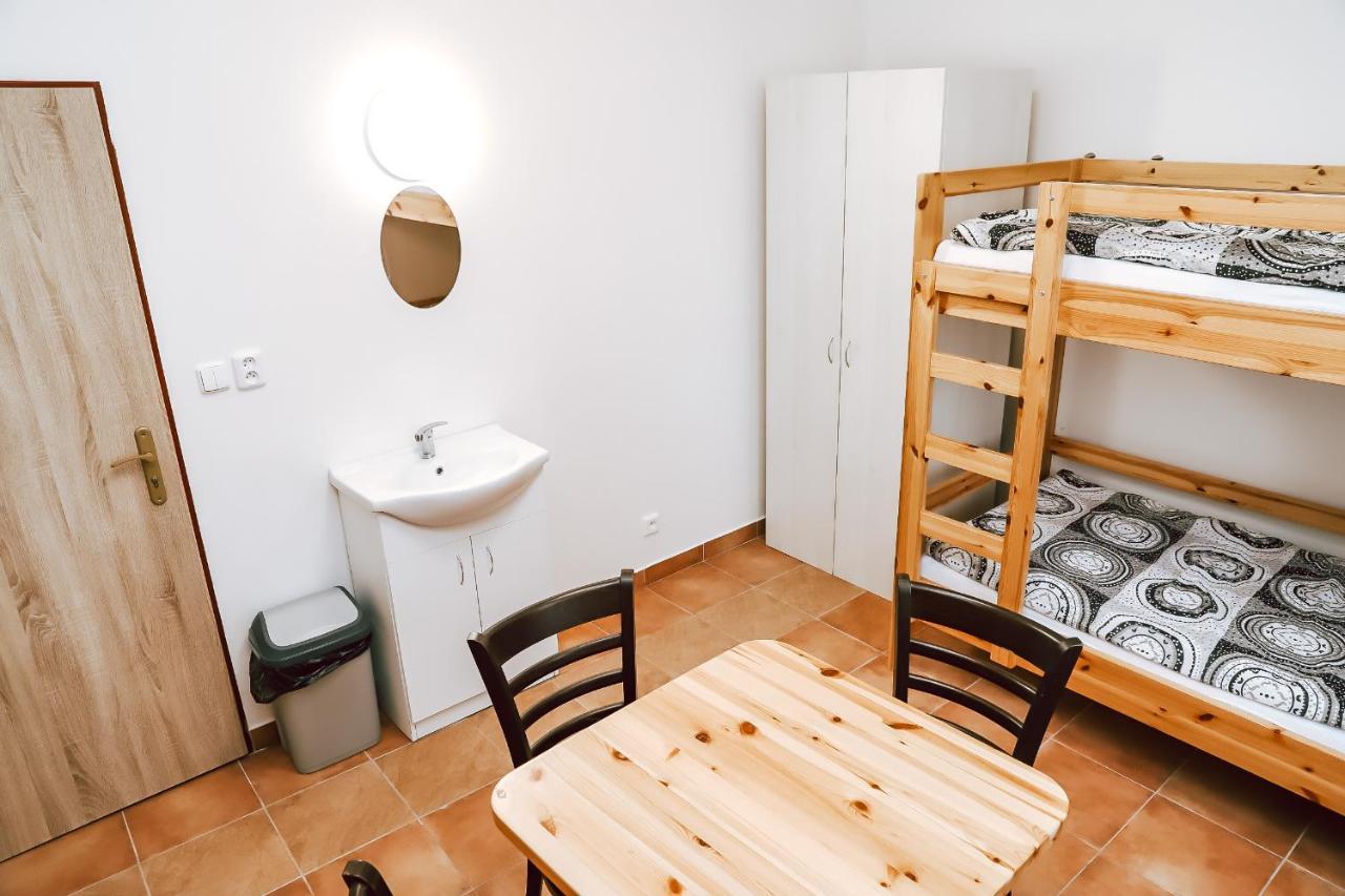 Chaty A Apartmany Hracholusky Kemp Kosatka Pnovany Exterior photo
