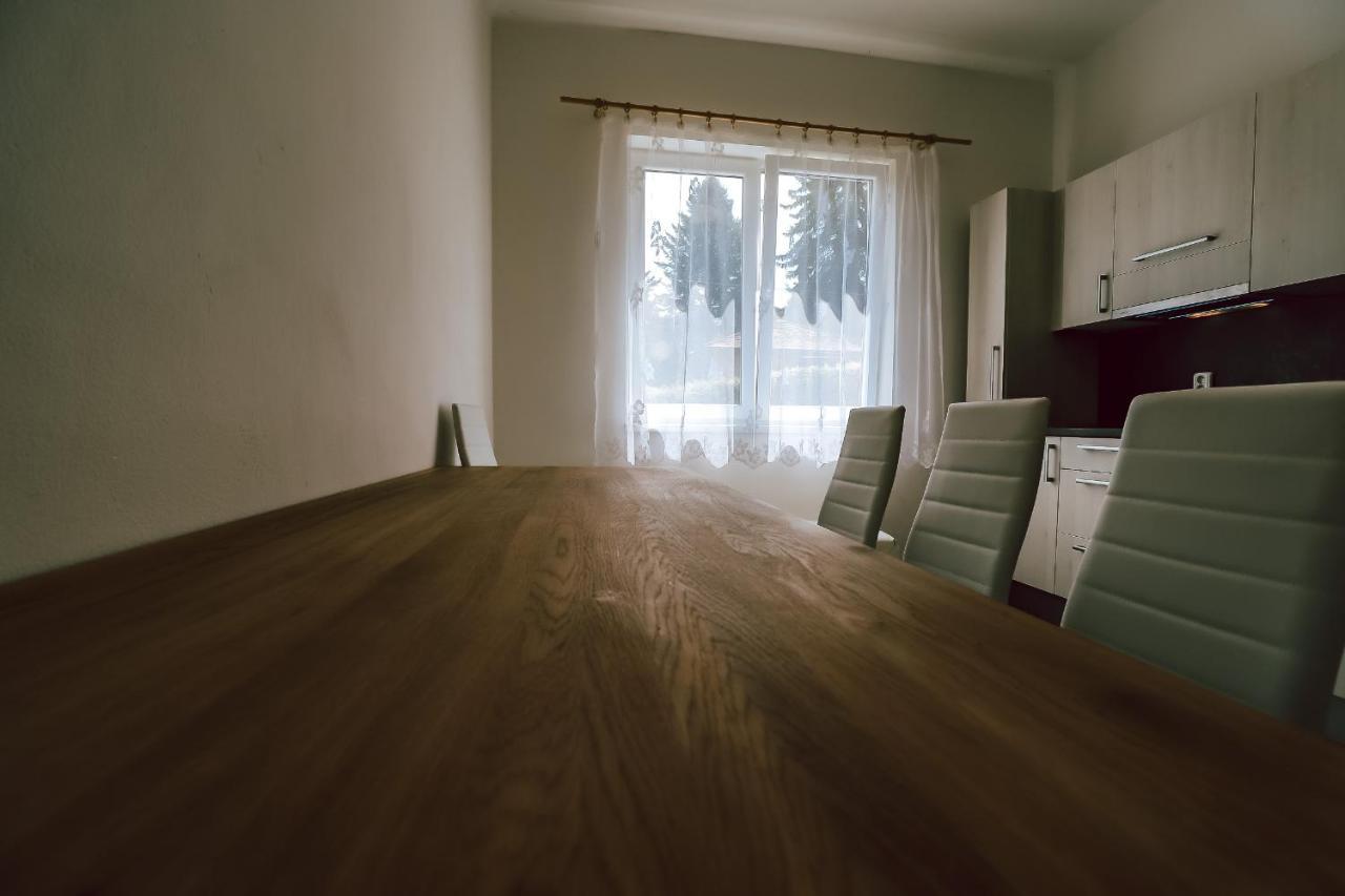 Chaty A Apartmany Hracholusky Kemp Kosatka Pnovany Exterior photo